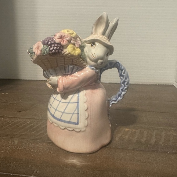 Other - Vintage Fitz and Floyd Bunny Figurine